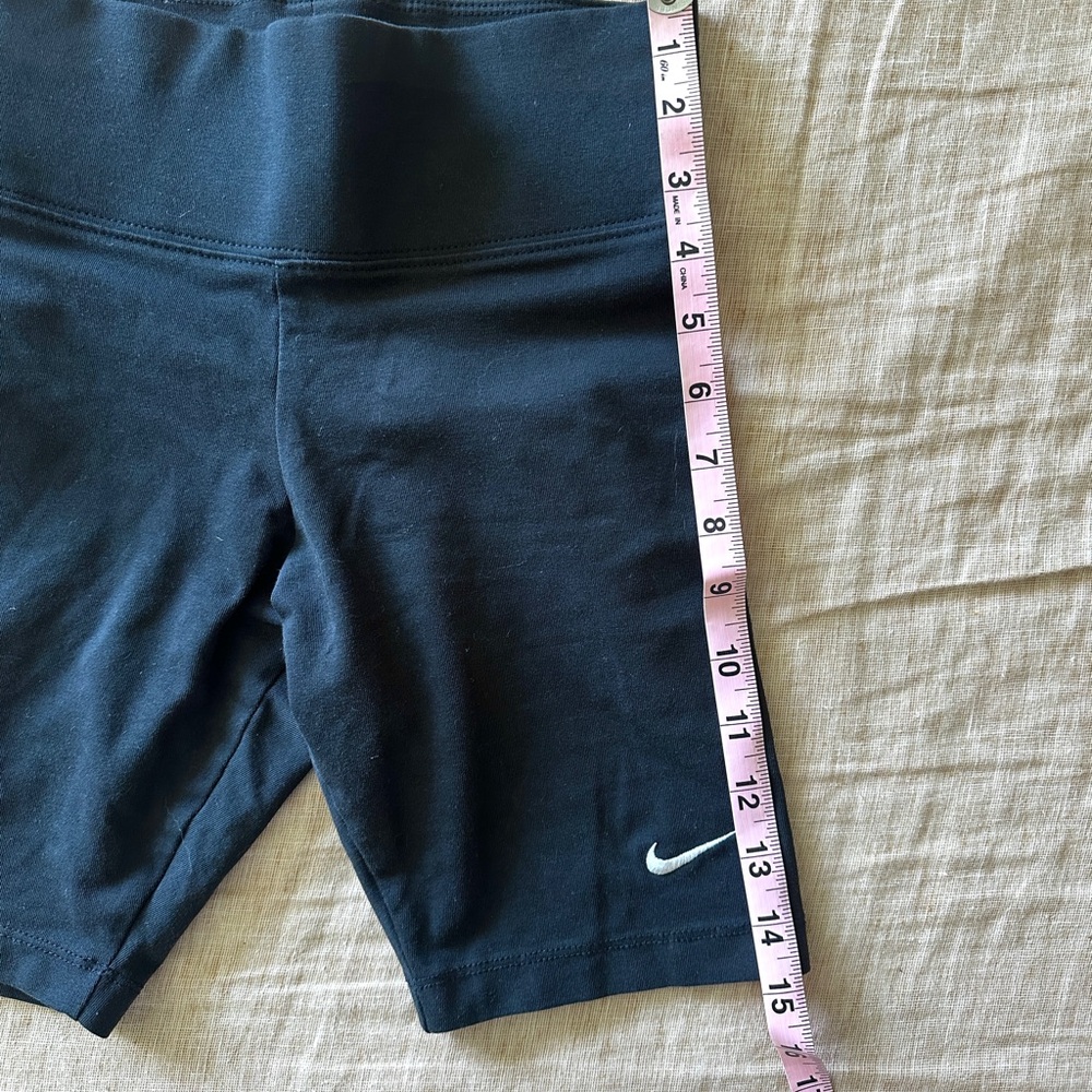 Nike Bike Shorts - Picture 4 of 5